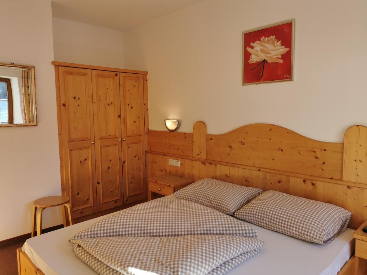 Hotel Garni Schoenblick Зёльден Экстерьер фото