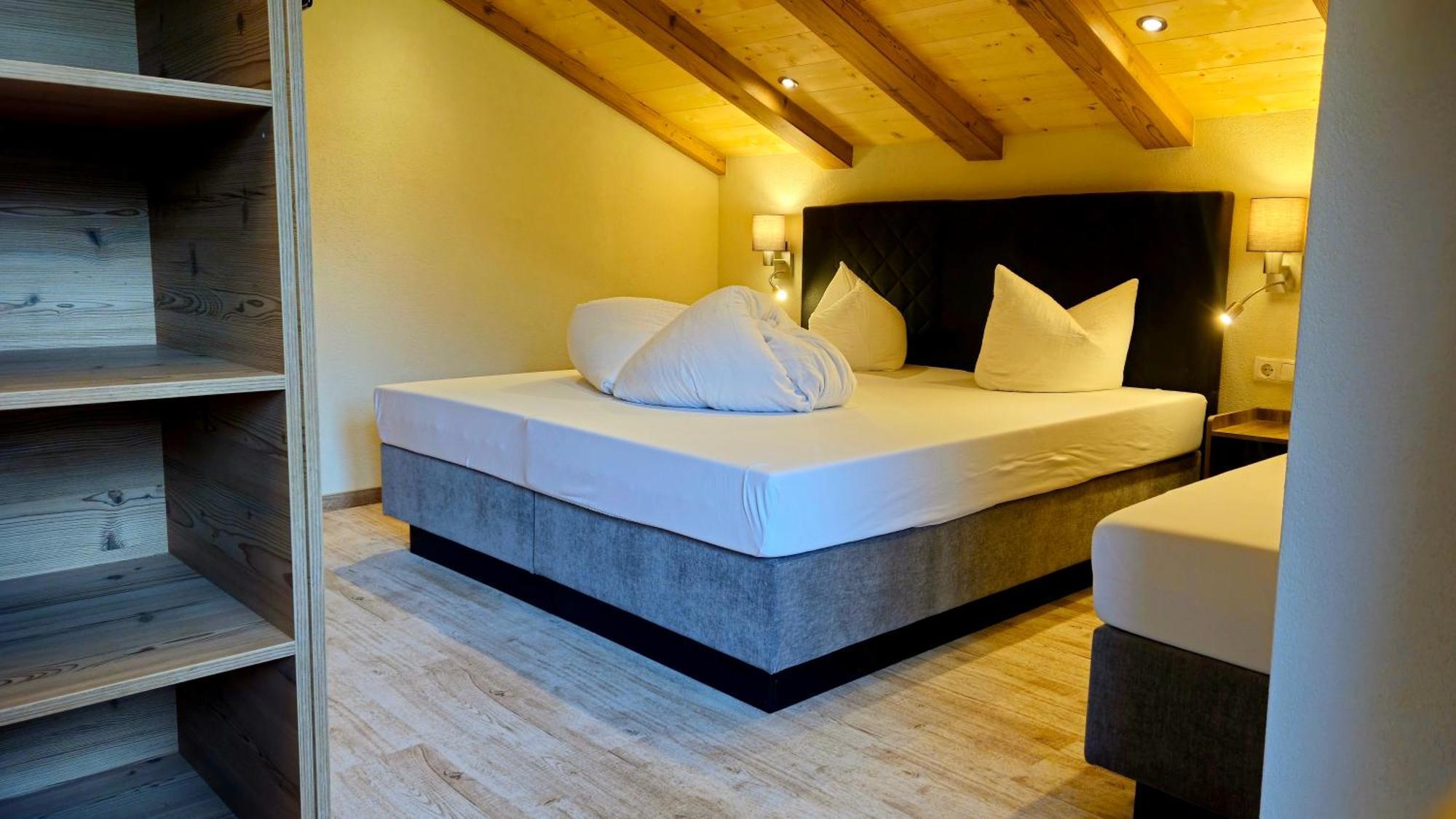 Hotel Garni Schoenblick Зёльден Экстерьер фото