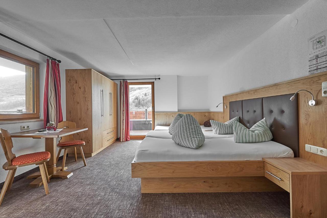 Hotel Garni Schoenblick Зёльден Экстерьер фото